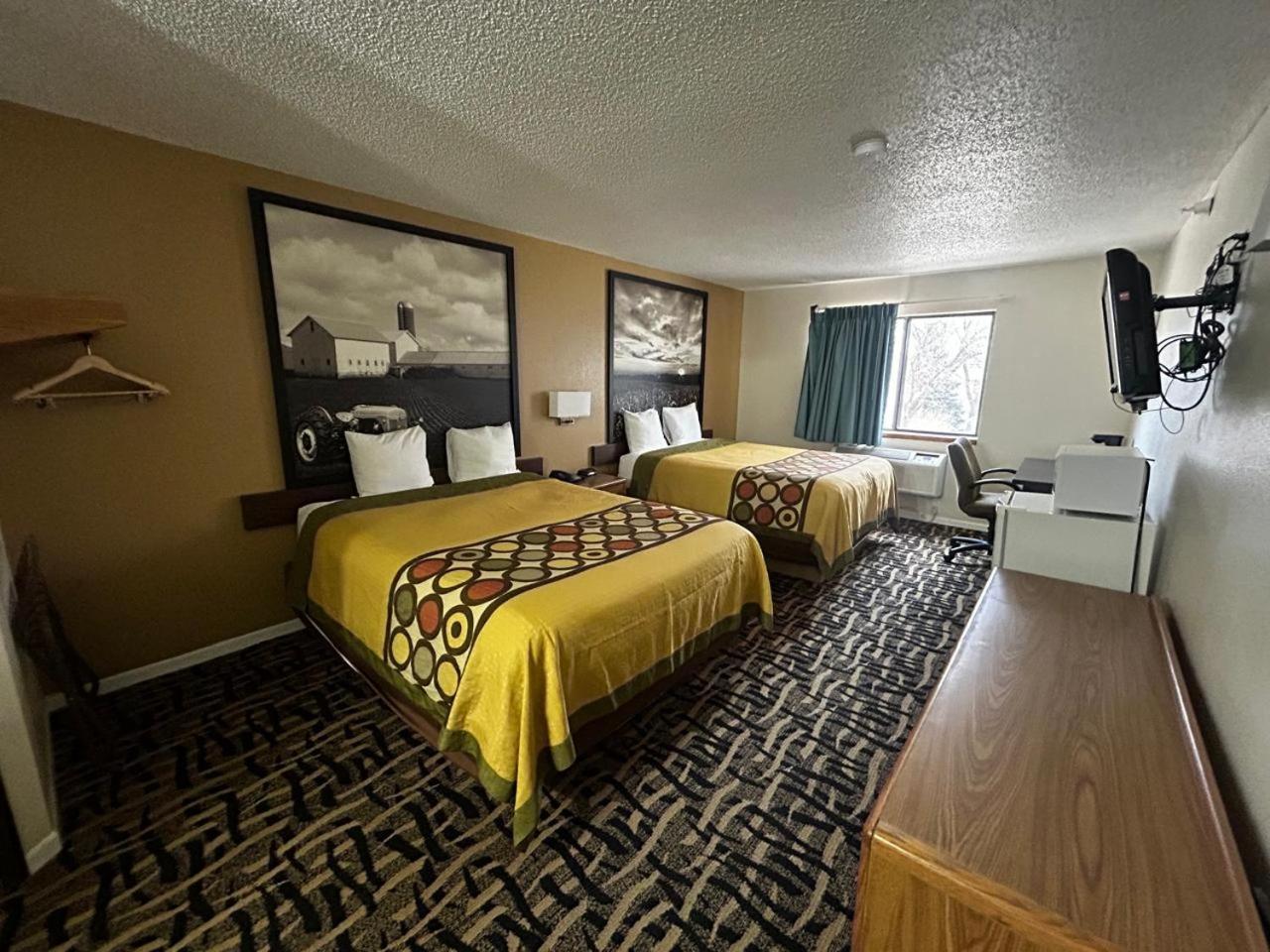 Oyo West Point Inn Экстерьер фото